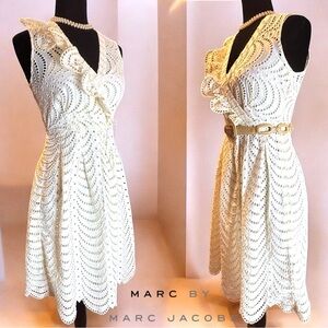 MARC BY MARC JACOBS Cream Eyelet Embroidered Ruffle Detail Sleeveless Dress Sz 0